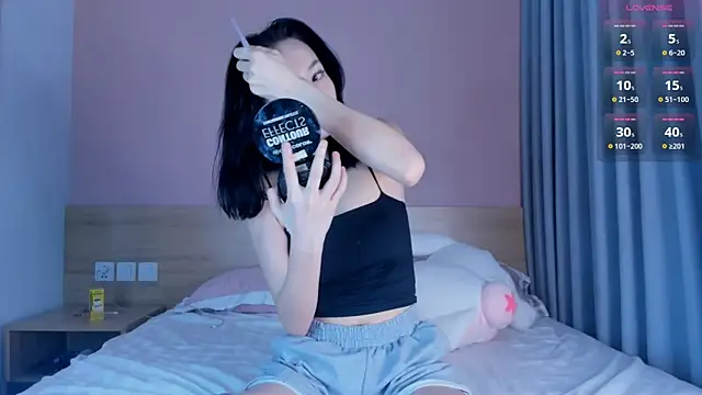 queenasian online show from February 17, 2025, 6:20 am