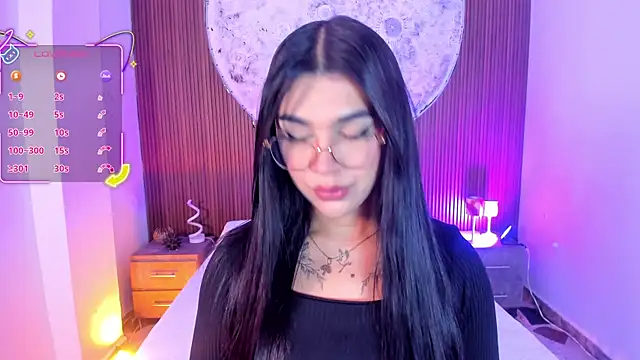 Snapshot of RoseCassie chatting on June 10, 2026, 1:34 pm RoseCassie online show from June 10, 2026, 1:34 pm