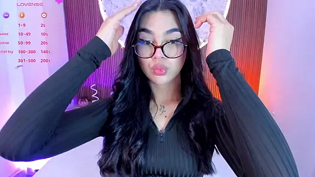 Snapshot of RoseCassie chatting on June 6, 2026, 1:49 pm RoseCassie online show from June 6, 2026, 1:49 pm