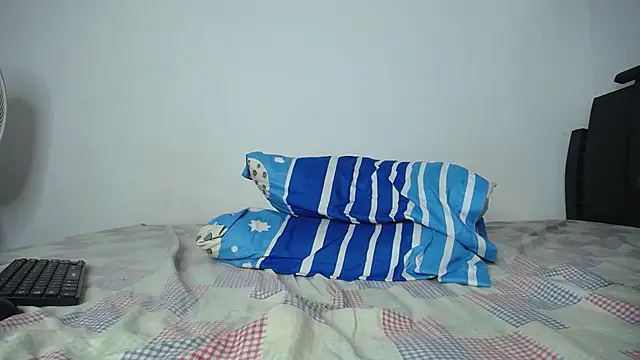 xoxo 06 online show from March 1, 2025, 11:04 pm