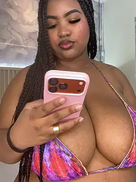 AinaraJimenez online show from April 9, 2026, 8:04 pm