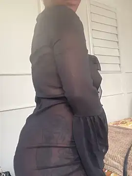 beverlyxxxx online show from January 17, 2025, 10:44 am