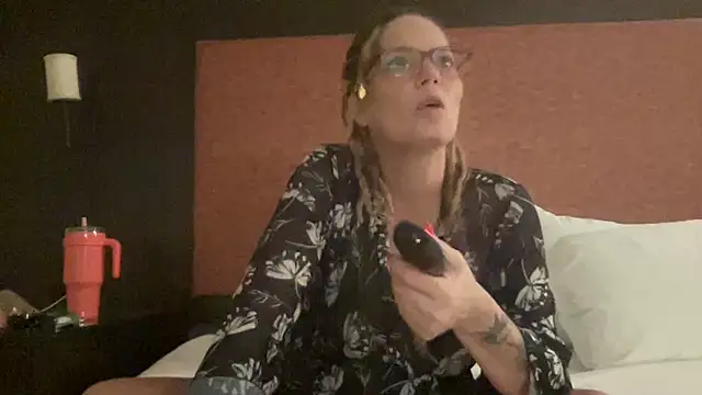 skarfos1babe69 online show from December 27, 2024, 3:53 am