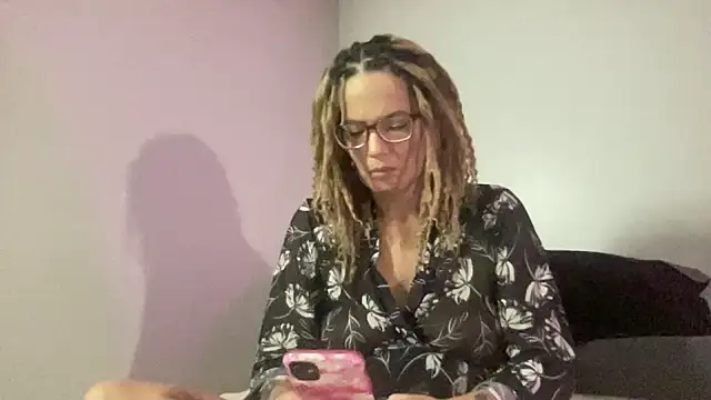 skarfos1babe69 online show from December 20, 2024, 2:48 pm