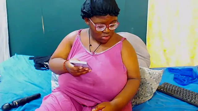 Damm Bobbies online show from April 12, 2026, 1:03 pm