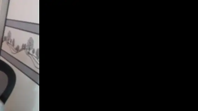 xiao-xiao-D online show from November 16, 2025, 4:39 am