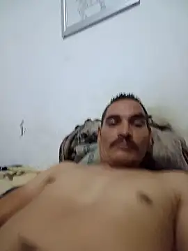 azulcrema18 online show from June 17, 2026, 4:56 am