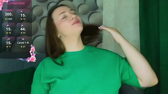 Snapshot of Cute_smile_sharon chatting on October 3, 2025, 4:36 am Cute smile sharon online show from October 3, 2025, 4:36 am