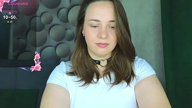 Snapshot of Cute_smile_sharon chatting on September 29, 2025, 4:41 am Cute smile sharon online show from September 29, 2025, 4:41 am