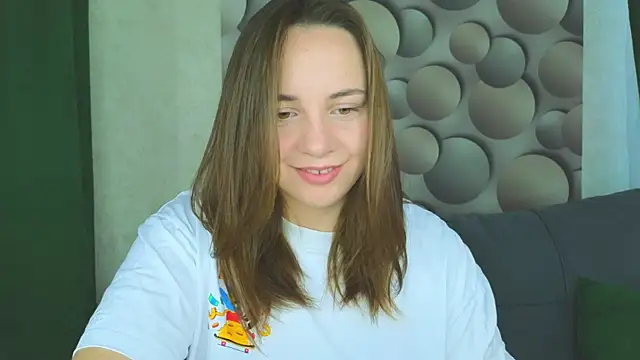 Snapshot of Cute_smile_sharon chatting on September 20, 2025, 3:11 am Cute smile sharon online show from September 20, 2025, 3:11 am