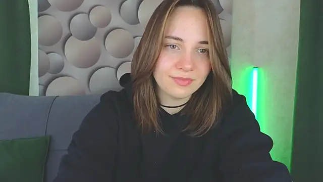 Snapshot of Cute_smile_sharon chatting on February 16, 2025, 5:37 am Cute smile sharon online show from February 16, 2025, 5:37 am