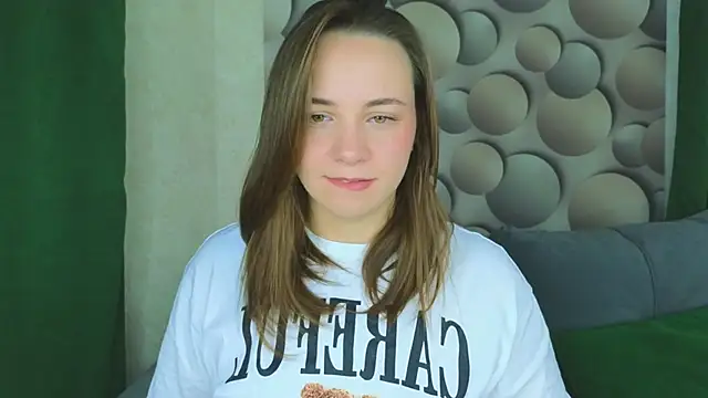 Snapshot of Cute_smile_sharon chatting on September 9, 2025, 4:00 am Cute smile sharon online show from September 9, 2025, 4:00 am