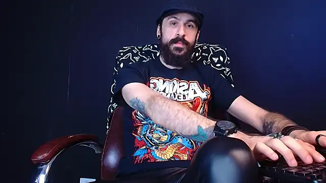 Snapshot of AxelColton chatting on March 12, 2025, 6:40 am AxelColton online show from March 12, 2025, 6:40 am