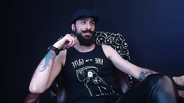 Snapshot of AxelColton chatting on March 13, 2025, 9:32 am AxelColton online show from March 13, 2025, 9:32 am