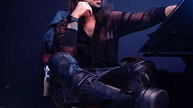 Snapshot of AxelColton chatting on October 16, 2025, 10:12 am AxelColton online show from October 16, 2025, 10:12 am