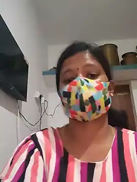 Snapshot of Tamil_Sanjana_ chatting on February 6, 2025, 4:47 pm Tamil Sanjana  online show from February 6, 2025, 4:47 pm