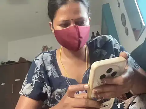 Snapshot of Tamil_Sanjana_ chatting on March 29, 2026, 2:13 am Tamil Sanjana online show from March 29, 2026, 2:13 am