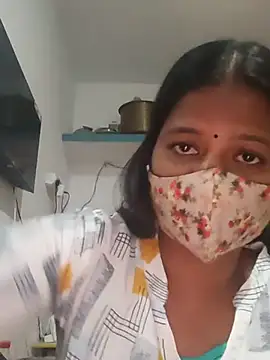 Snapshot of Tamil_Sanjana_ chatting on February 16, 2025, 2:10 pm Tamil Sanjana  online show from February 16, 2025, 2:10 pm