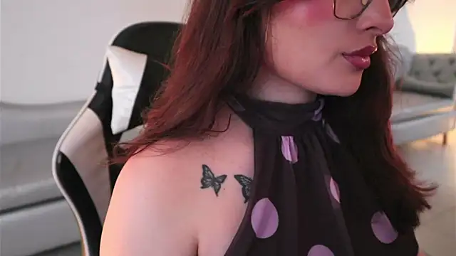 Daisha Riley online show from June 1, 2026, 1:11 pm