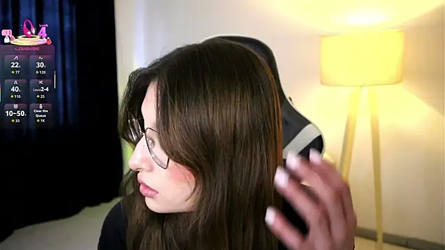 Daisha Riley online show from September 9, 2025, 2:26 pm