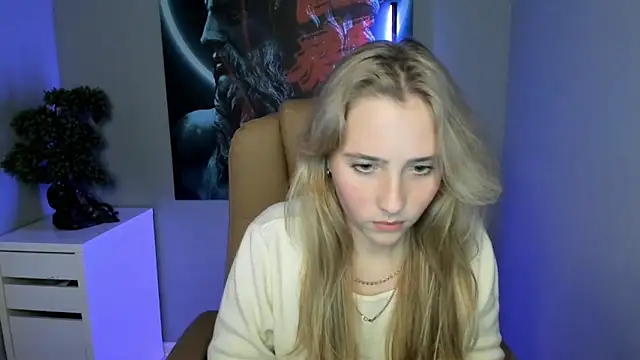 Snapshot of MarieSmite chatting on December 25, 2024, 7:34 pm MarieSmite online show from December 25, 2024, 7:34 pm