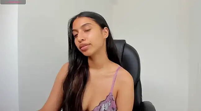 Snapshot of Ninna--1 chatting on March 7, 2025, 8:44 pm Ninna--1 online show from March 7, 2025, 8:44 pm