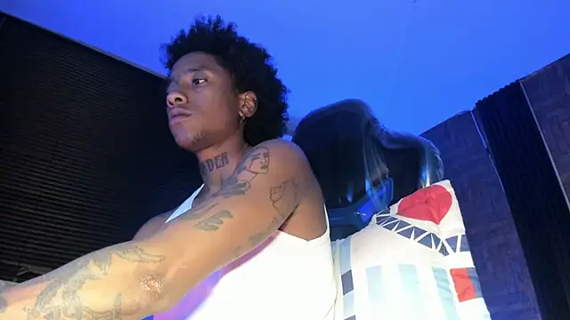 JhonyMiller  online show from October 2, 2025, 4:27 am