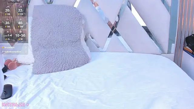 Snapshot of _Hottest_Mature chatting on November 20, 2025, 3:29 am Hottest Mature online show from November 20, 2025, 3:29 am