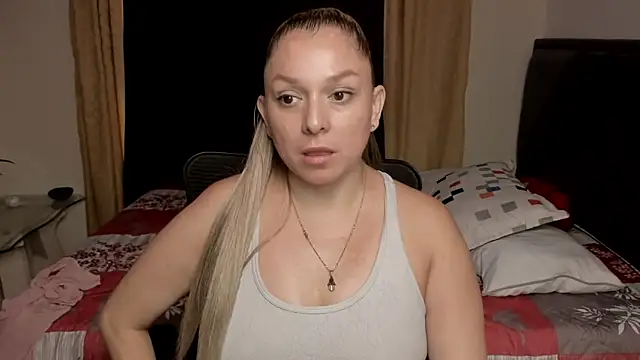 Snapshot of natalia5560 chatting on February 11, 2026, 1:00 pm natalia5560 online show from February 11, 2026, 1:00 pm