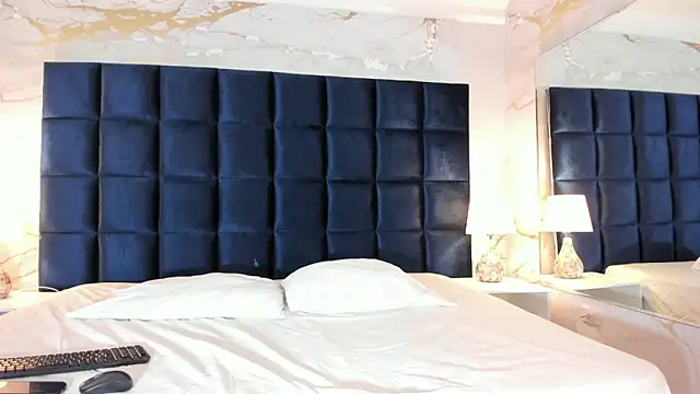 loladupont online show from February 27, 2026, 3:07 am