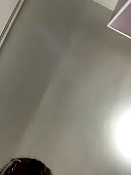 michell boobs  online show from December 16, 2025, 1:04 pm