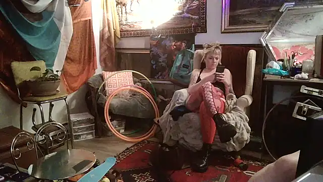 Snapshot of SilverandFox chatting on February 25, 2025, 9:42 am SilverandFox online show from February 25, 2025, 9:42 am