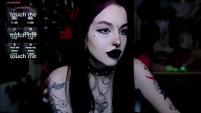 alexx succubus online show from November 17, 2025, 4:27 am