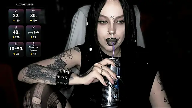 alexx succubus online show from May 2, 2026, 9:42 pm