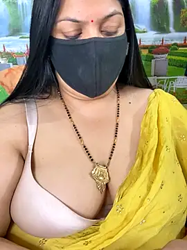 FlatVincy4 online show from November 11, 2025, 3:51 pm