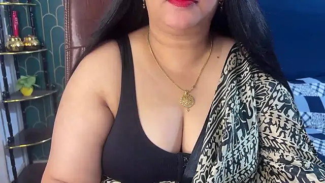 FlatVincy4 online show from July 28, 2026, 5:59 am