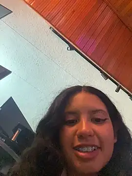 Rosita forever  online show from May 26, 2026, 6:17 pm