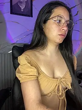 Rosita forever  online show from October 28, 2025, 3:11 pm