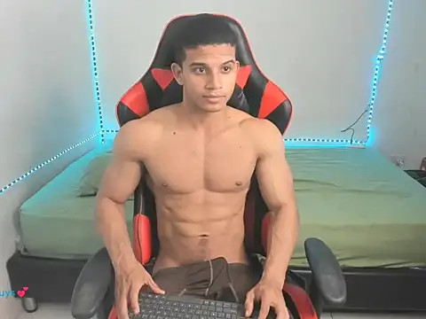 Snapshot of oliver_thompsson7 chatting on February 7, 2026, 11:13 pm oliver thompsson7 online show from February 7, 2026, 11:13 pm