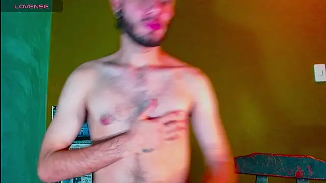 gato444  online show from January 6, 2025, 3:20 am