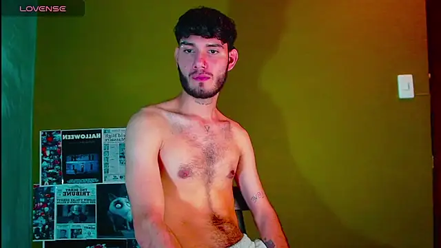 gato444  online show from January 4, 2025, 9:09 pm