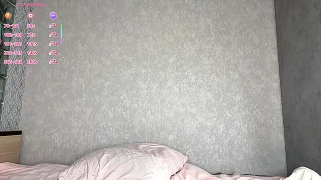 LilianGrindle online show from February 22, 2026, 7:15 pm