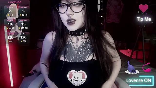 chloe crystall killer online show from September 12, 2025, 10:20 pm