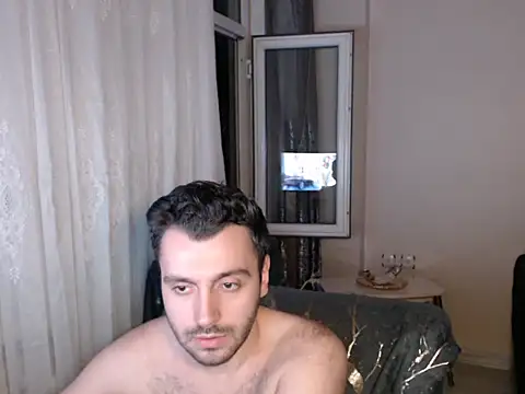 handsomeee04 online show from July 14, 2026, 11:11 pm