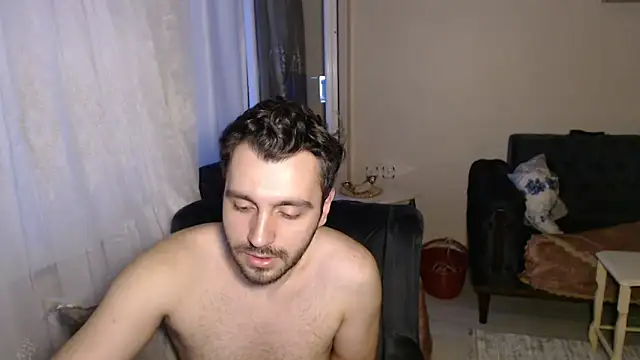 handsomeee04 online show from June 3, 2026, 5:50 pm