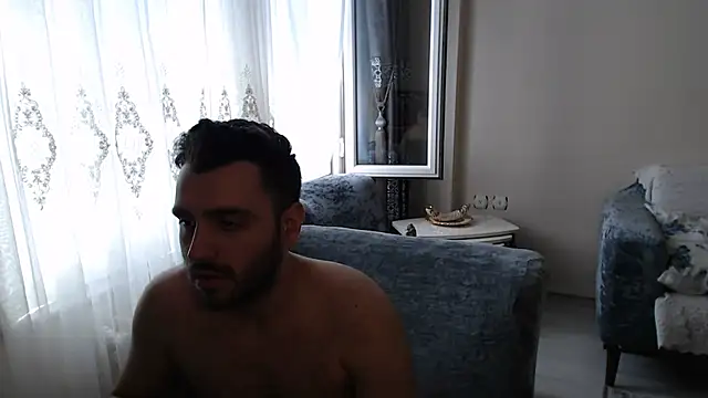handsomeee04 online show from June 21, 2026, 12:55 pm