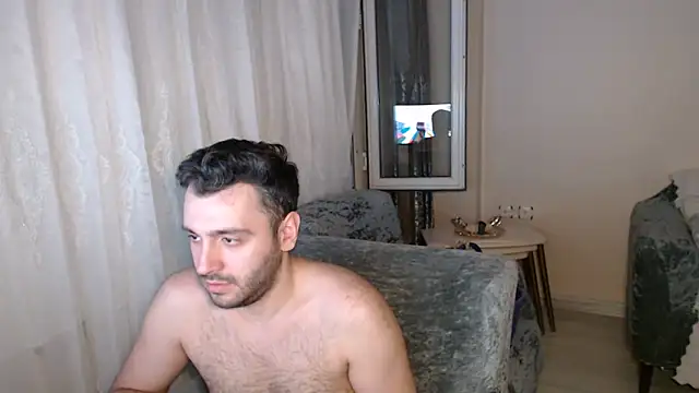 handsomeee04 online show from June 30, 2026, 10:10 pm