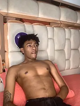 Snapshot of Boy_cock18 chatting on September 11, 2025, 3:56 pm Boy cock18 online show from September 11, 2025, 3:56 pm