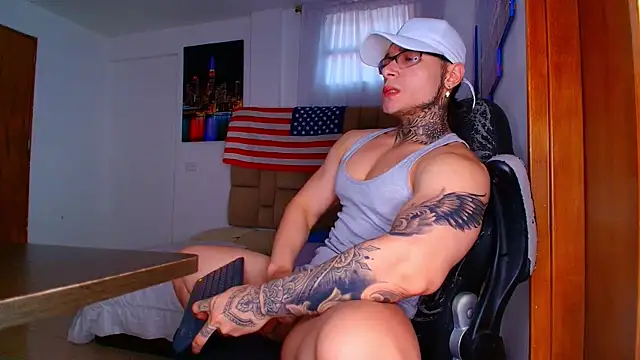 DennisWalkerr online show from April 29, 2026, 10:16 pm