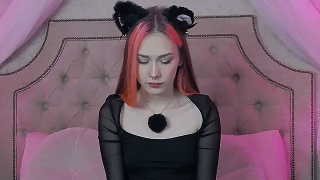 Snapshot of SashaMeow chatting on February 27, 2026, 4:40 pm SashaMeow online show from February 27, 2026, 4:40 pm